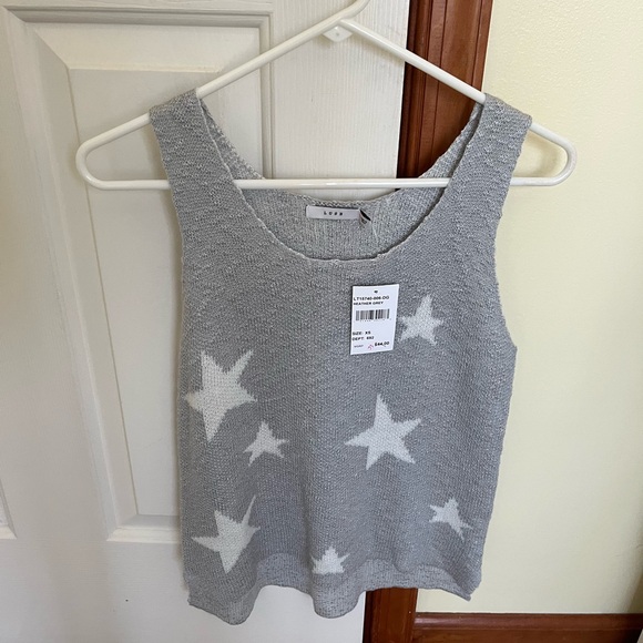 Lush Gray Sleeveless Boxy Tank Top - Picture 1 of 3